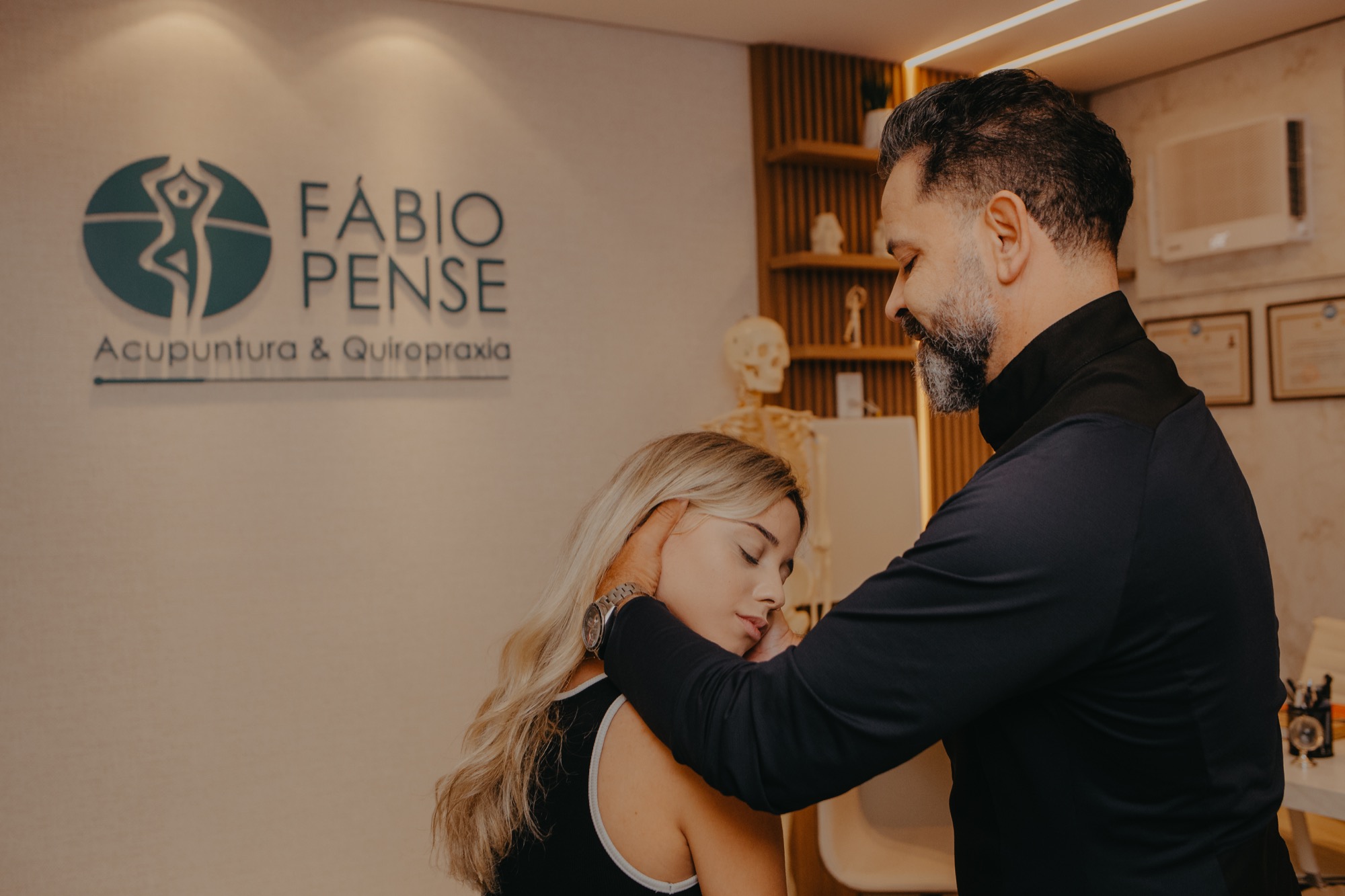 Fábio Pense em ajuste da cervical